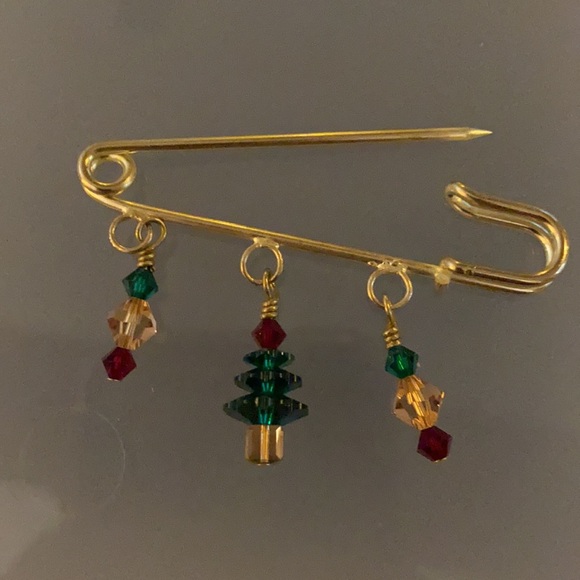 Handmade Swarovski Christmas Tree Pin - Picture 3 of 5